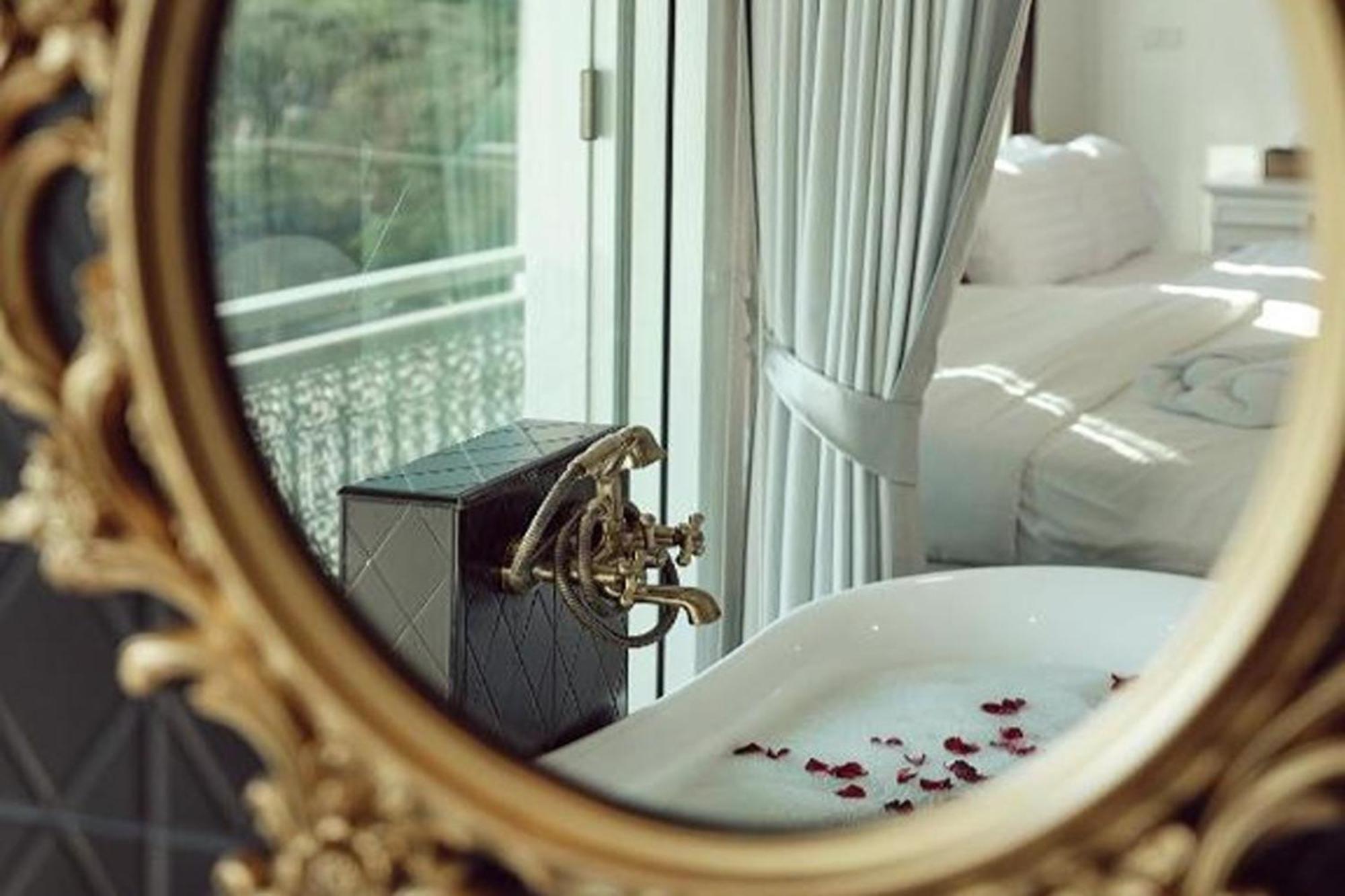 Nidhra Lanna Hotel Чиангмай Екстериор снимка