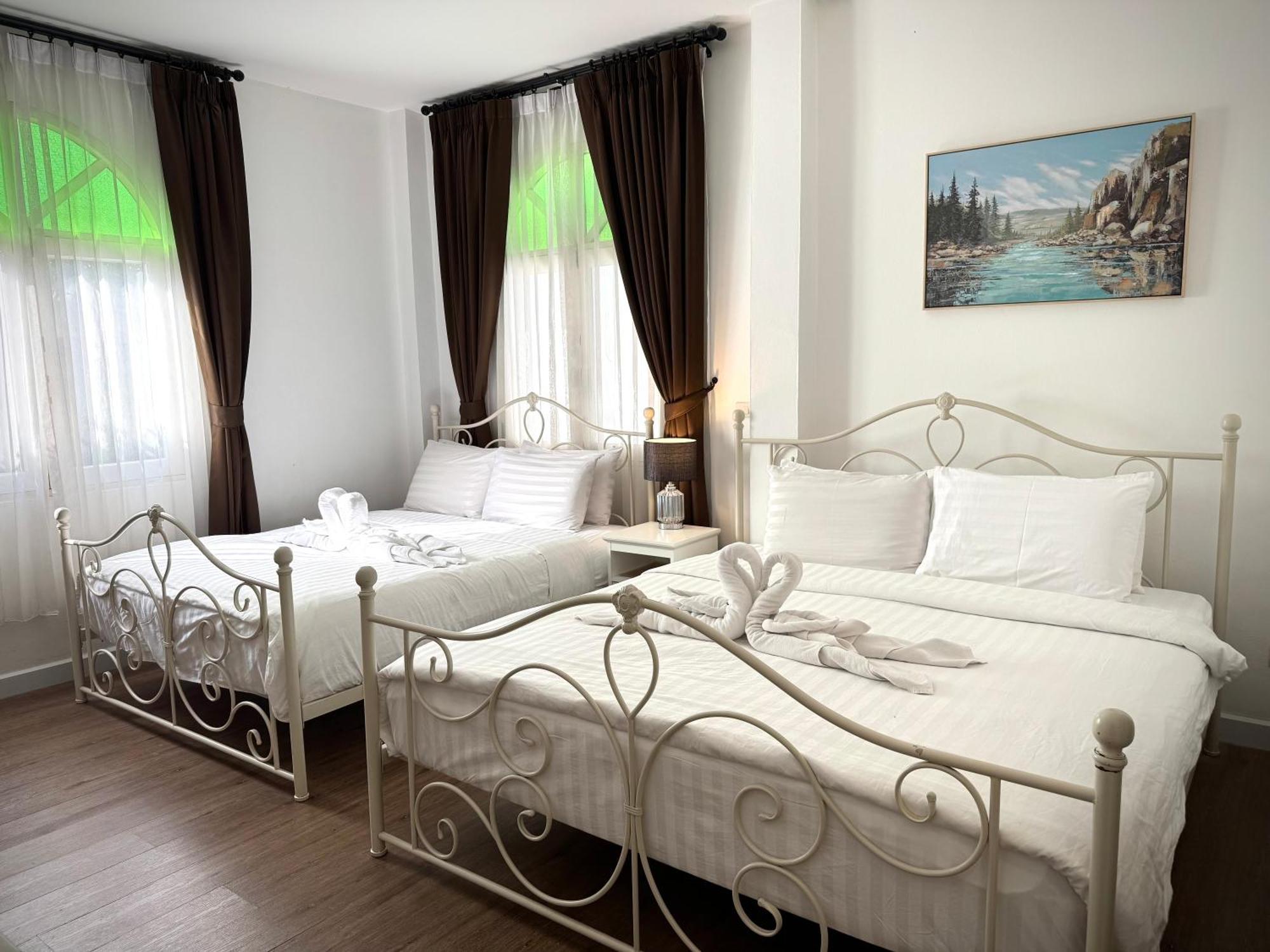 Nidhra Lanna Hotel Чиангмай Екстериор снимка