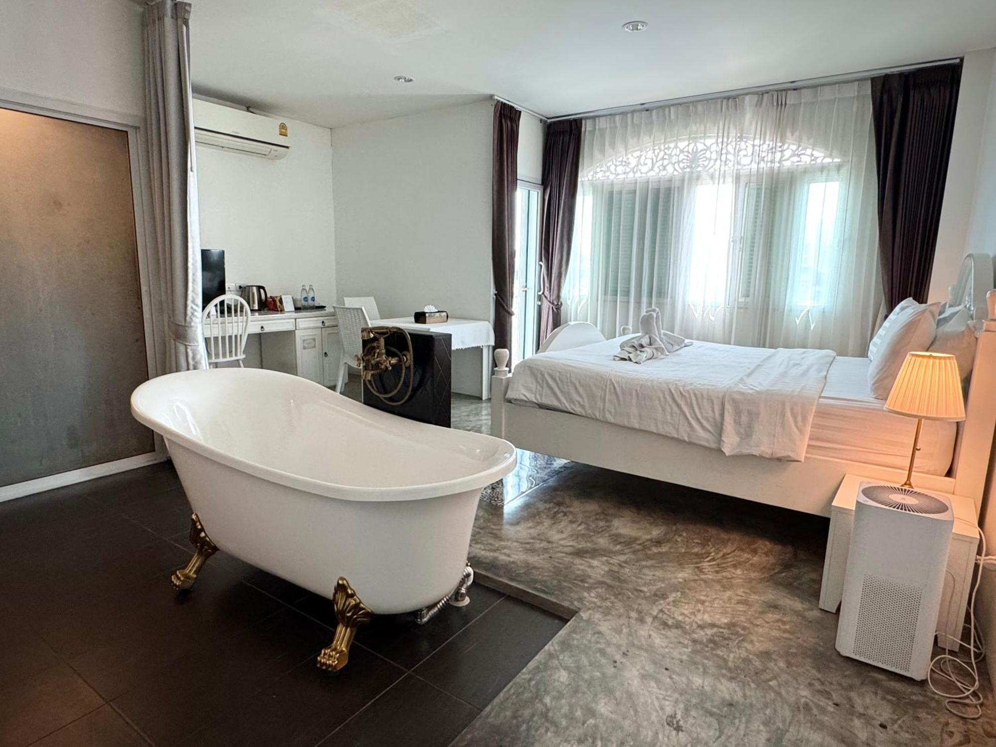 Nidhra Lanna Hotel Чиангмай Екстериор снимка