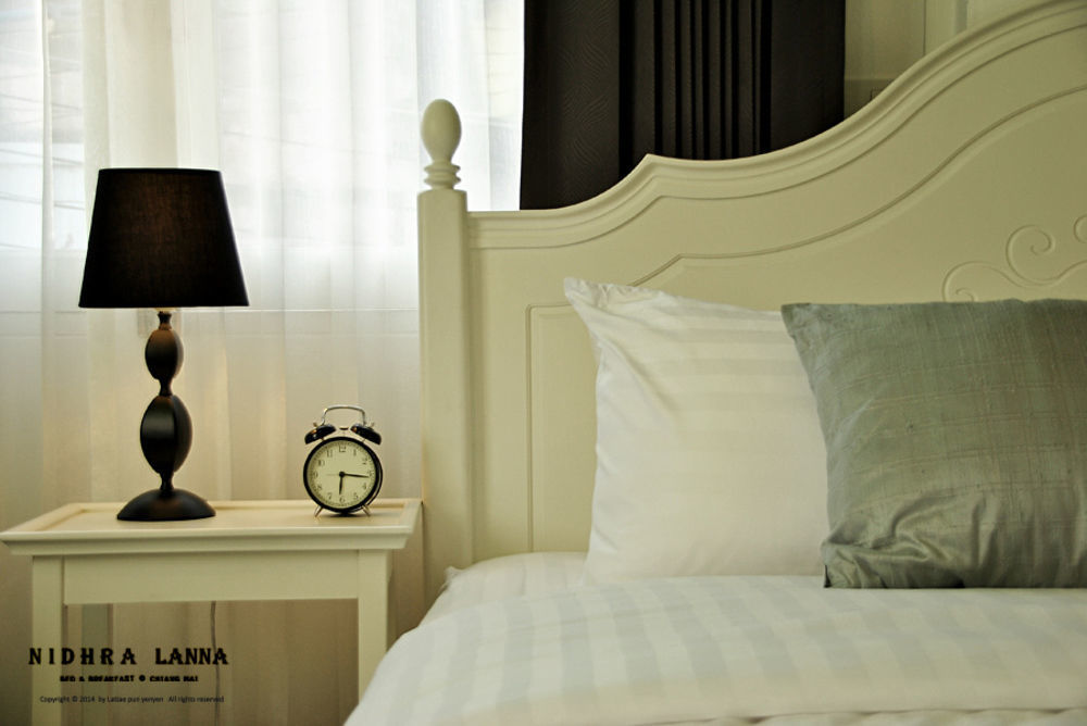 Nidhra Lanna Hotel Чиангмай Екстериор снимка